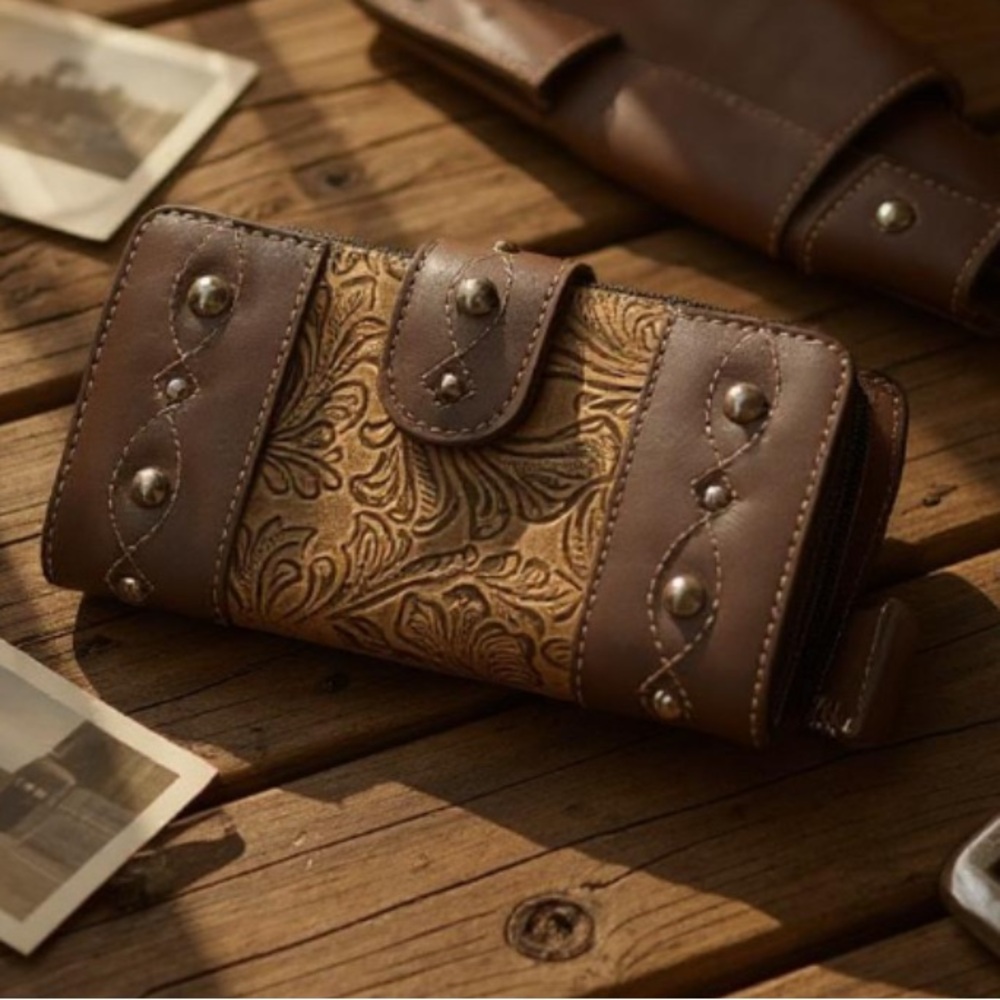 New Black Textured Leather Wallet with Decorative Metal Stud